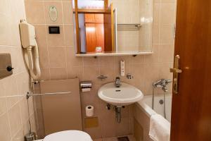 Standard Twin Room room in Hotel Sport - Terme Krka