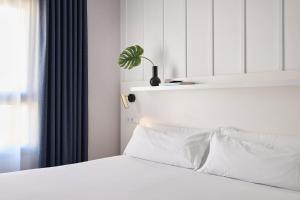 One-Bedroom Apartment room in Ramirez Flats Valencia