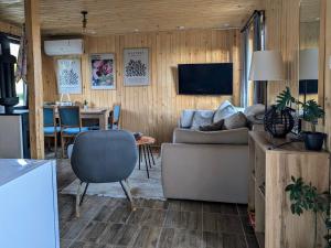 AA Pine vikendica za izdavanje u srcu Zapadne Srbije