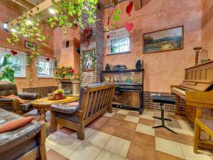 Holiday Home Gościniec Pod Dwoma Sercami by Interhome