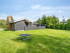 Holiday Home Elnur - from the sea by Interhome