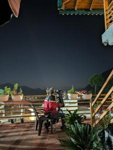 Woody Trails - Astronomy, Graphology, Family, Kainchi Dham
