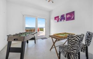 4 Bedroom Stunning Home In Jarebinjak