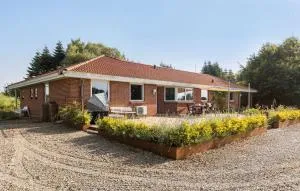 Stunning Home In Bjert With Wifi - Oddersted
