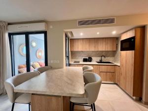 B054 Appartement Luxueux dans Cannes