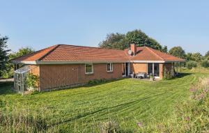 Stunning Home In Bjert With Wifi