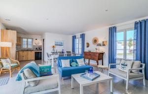 Nice Home In Saint-Denis-Doléron