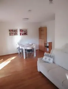 3 Zimmer Wohnung in Markt Schwaben, Küche, Bad, Terasse - Forstern