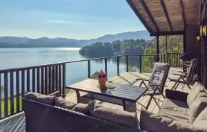 5 Bedroom Cozy Home In Hebnes - Åsen