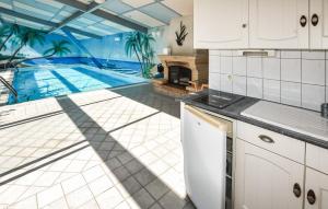 Maisons de vacances Stunning Home In Orange : photos des chambres