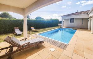 Maisons de vacances Amazing Home In Creissan : photos des chambres