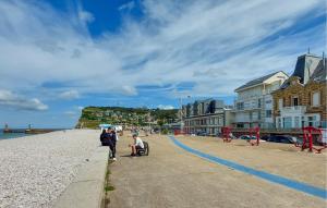 Maisons de vacances Stunning Home In Angerville L-orcher : photos des chambres