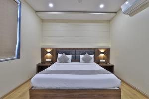 Hotel Limra Vadodara