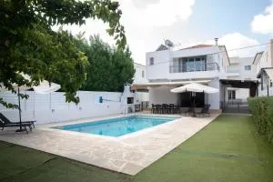 Koni Villa Paphos - Anavargos