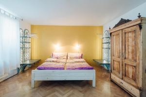 Sinas Boutique Apartment #0