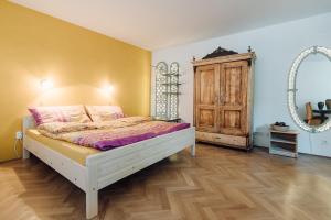 Sinas Boutique Apartment #0