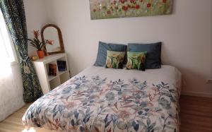 Appartements Studio independant location courte duree a proximite du Lycee International : photos des chambres
