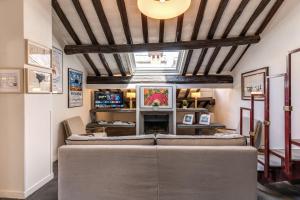 Domus in Via Del Corso