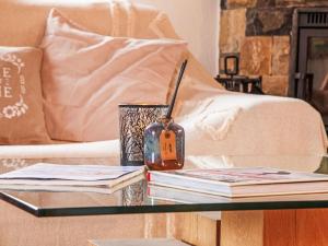 Chalet La Couronne by Interhome