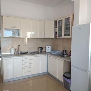 Beautiful Seaview Spacious Two Bedroom Flat