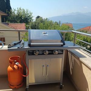 Beautiful Seaview Spacious Two Bedroom Flat