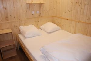 Campings Roulottes cocooning au coeur des Landes : photos des chambres