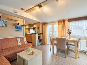 Maisons de vacances Holiday Home Reves & Serenite by Interhome : photos des chambres