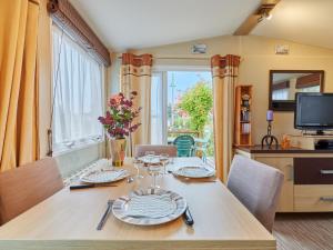 Maisons de vacances Holiday Home Reves & Serenite by Interhome : photos des chambres
