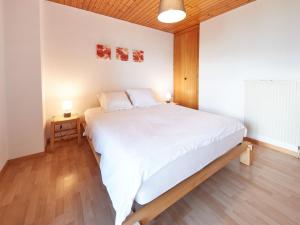 Chalet Fuchsia by Interhome