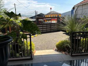 Private Family Villa 4 Bedroom - Puncak Indonesia