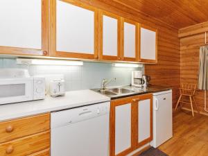 Holiday Home Kulta-käkönen 10 by bomba by Interhome