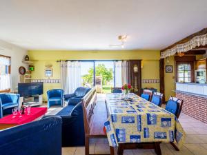 Maisons de vacances Holiday Home La mouette bleue by Interhome : photos des chambres
