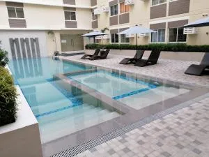 Homey Staycation in Silang Cavite! Fullerton Suites Puting Kahoy - near CKS, AUP, PNPA, - Puting Kahoy