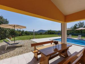 Holiday Home Villa Ana Lucija by Interhome