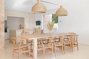 Exclusive Luxury Villa with Stunning Sea Views