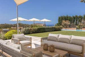 Exclusive Luxury Villa with Stunning Sea Views