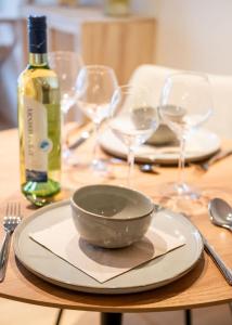 Huswell - Luxurious duplex studio in prime location, heart of Ghent