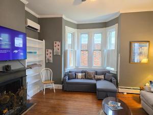 Newly Renovated Historic 6-Bedroom Manor,Timeless Elegance Meets Modern Luxury