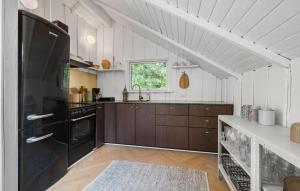 4 Bedroom Stunning Home In Tisvildeleje