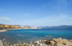 Maisons de vacances Lovely Home In Peri With Wifi : photos des chambres