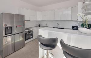 Nice Home In Vrvari With Wifi