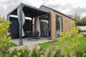 Luxe tinyhouse 2 op minicamping in waarde