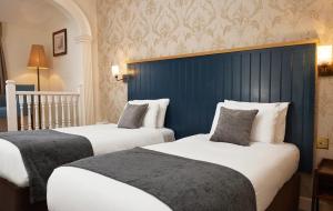 Twin Room room in Bull Hotel by Greene King Inns