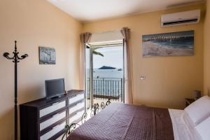 Naxos Bay View with Terrace by Wonderful Italy