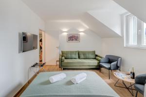 Family Bliss Central Apartment