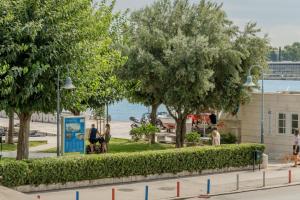 Family Bliss Central Apartment