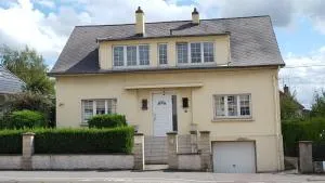 Chez Nadine - 泰昂维