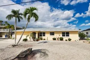 Rum N Reel - Flamingo Bay