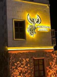 Zümrütü Anka Cave