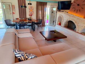 Spasmata Village deluxe house for families
